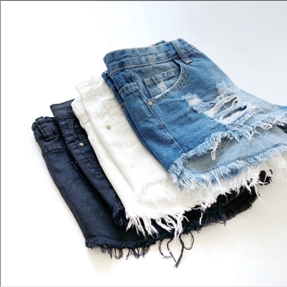 BLACK DISTRESSED DENIM SHORTS - Picture 3 of 9